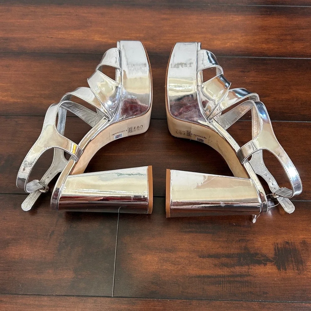 NWOB Larroude Bee‎ Chunky Platform Shoes Women size 11 Block Heel Strappy Silver